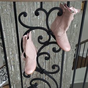 COPY - Girls Beautiful Pink Boots.